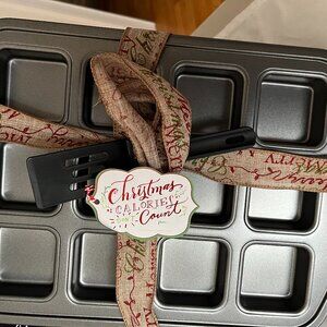 Pampered Chef Brownie Pan w/mini nylon spatula